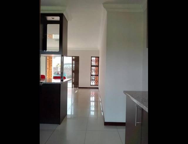 3 BEDROOM TOWNHOUSE FOR SALE IN BRACKENDOWNS